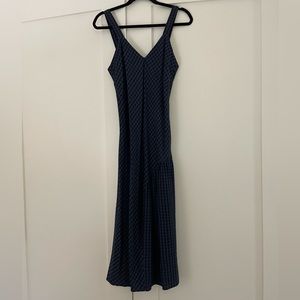 Tibi midi dress - perfect holiday dressess
